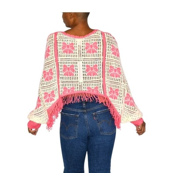 House of Harlow 1960 Pink Revolve Floral Crochet Fringe Poncho Sweater Boxy Boho - Picture 10 of 12